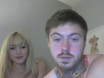 webcam couple squishy_pies live cam image #140369