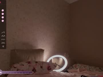 webcam girl bzzzme live cam image #6034222