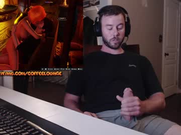 webcam man coffeelounge live cam image #6973690
