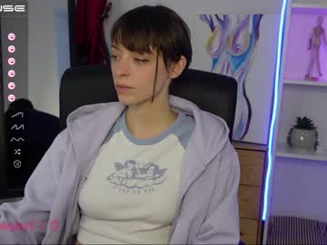 webcam girl agelina_summer live cam image #4433082