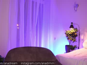 webcam girl dreamana live cam image #1244410