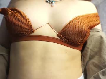 webcam couple emiliacourtney live cam image #5847390
