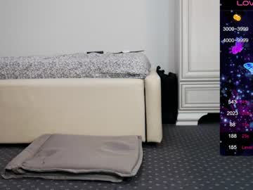 webcam girl carmela_fox live cam image #5743698
