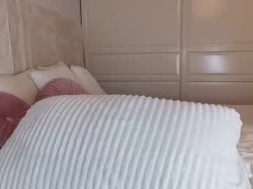webcam girl lilemilyy live cam image #6379468