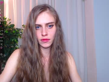 webcam girl little__cutiee live cam image #4088072