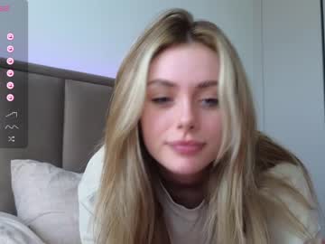 webcam girl sky_magic live cam image #6812953