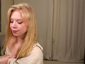 webcam girl sonyaplush live cam image #2567559