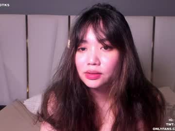 webcam girl clara_chan live cam image #2425561