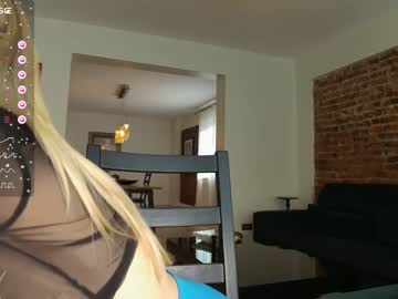 webcam girl kriss0leoo live cam image #6296034