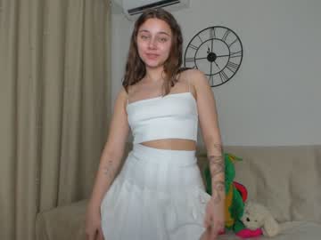 webcam girl eleonora_linn live cam image #3229112