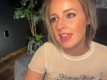webcam girl sara_cane live cam image #4243207