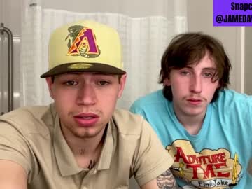 webcam man holdthesausagehostage live cam image #6838866