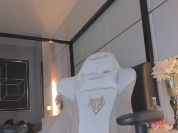 webcam girl lil_mayaa live cam image #2861810