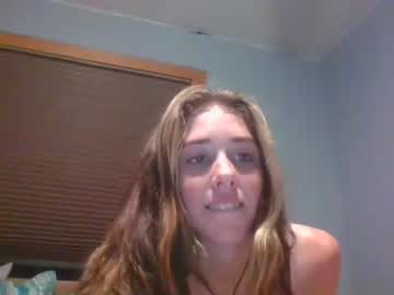 webcam girl vikki_french live cam image #4901676