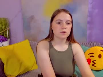 webcam girl stella__winx live cam image #2711170