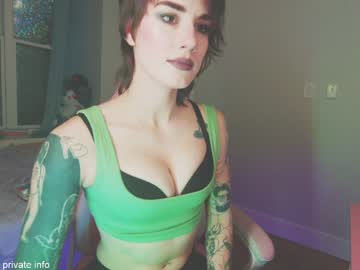 webcam girl aynmarie live cam image #4920396