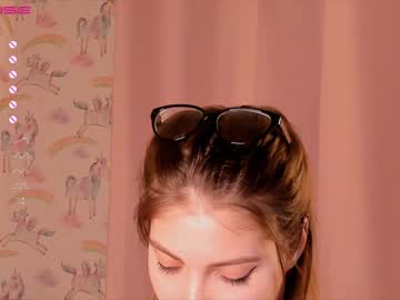 webcam girl unicorngirls live cam image #1660339