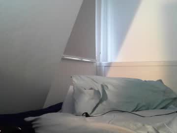 webcam man bigbrit_17 live cam image #1141638