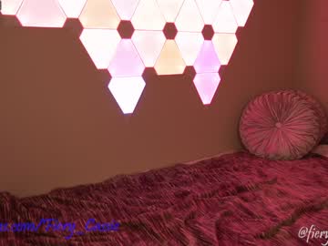 webcam girl fiery_redhead live cam image #4428754