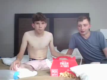 webcam man chasepuck live cam image #6902902