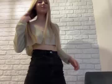 webcam girl riley_ly live cam image #4592810