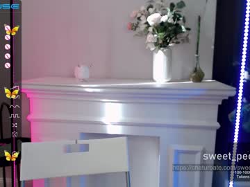 webcam girl small_blondee live cam image #2977684