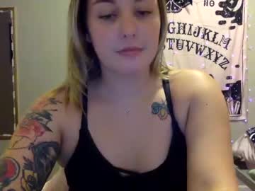 webcam girl thicc_tattooed_bitch live cam image #3228713