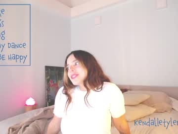 webcam girl kendalltyler live cam image #440129