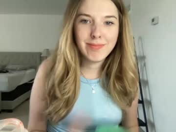 webcam girl tpink95 live cam image #1704272