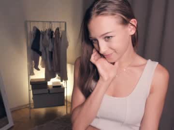 webcam girl wave_of_happy_ live cam image #5547954