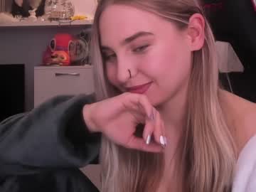 webcam girl sweetmila1 live cam image #3361207