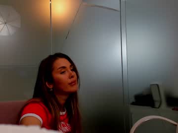 webcam girl anyarayne live cam image #6439975