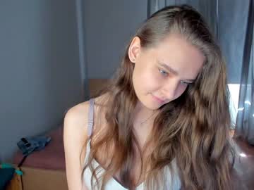 webcam girl sunshy_girl live cam image #4237223