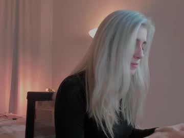 webcam girl whitewidooowww live cam image #853367
