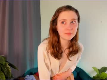 webcam girl sunnyviolet live cam image #4500487