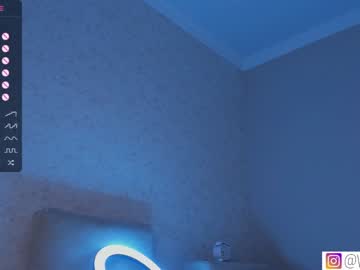 webcam girl bzzzme live cam image #6696305