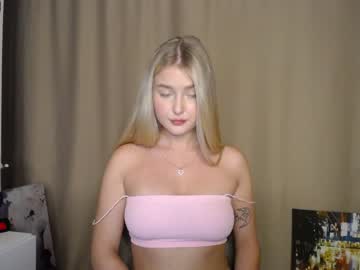 webcam girl cute18cute live cam image #4850425