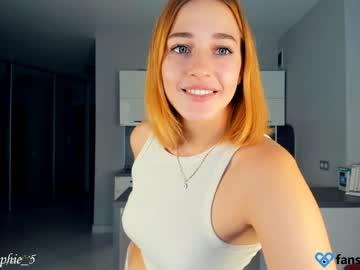 webcam girl sophie_5 live cam image #2725899