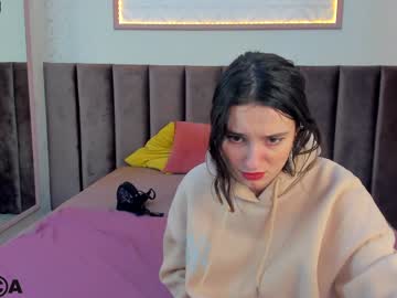 webcam girl the_dream_next_door live cam image #3486425