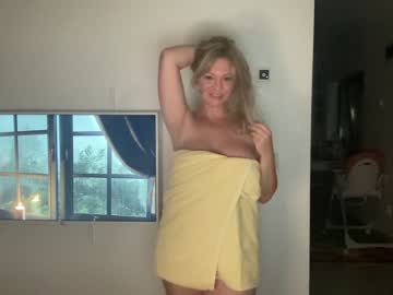 webcam girl kiradivine live cam image #2630278