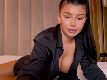 webcam girl moniqueeass live cam image #5780419