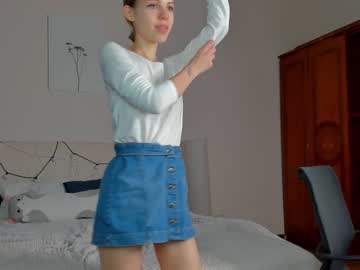 webcam girl asemiluna live cam image #321465