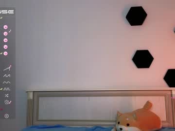 webcam girl small_blondee live cam image #4537904