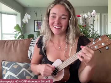 webcam girl bloomyogi live cam image #2422184
