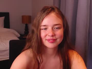 webcam girl violaharris__ live cam image #4238203