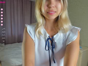 webcam girl mooon_and_sun live cam image #5073874