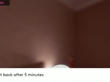 webcam girl bzzzme live cam image #6061915