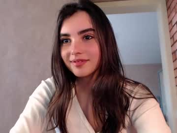 webcam girl nika_la live cam image #1687538