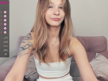 webcam girl sweet_idol live cam image #2560059