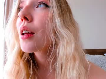 webcam girl loopcia live cam image #5204436